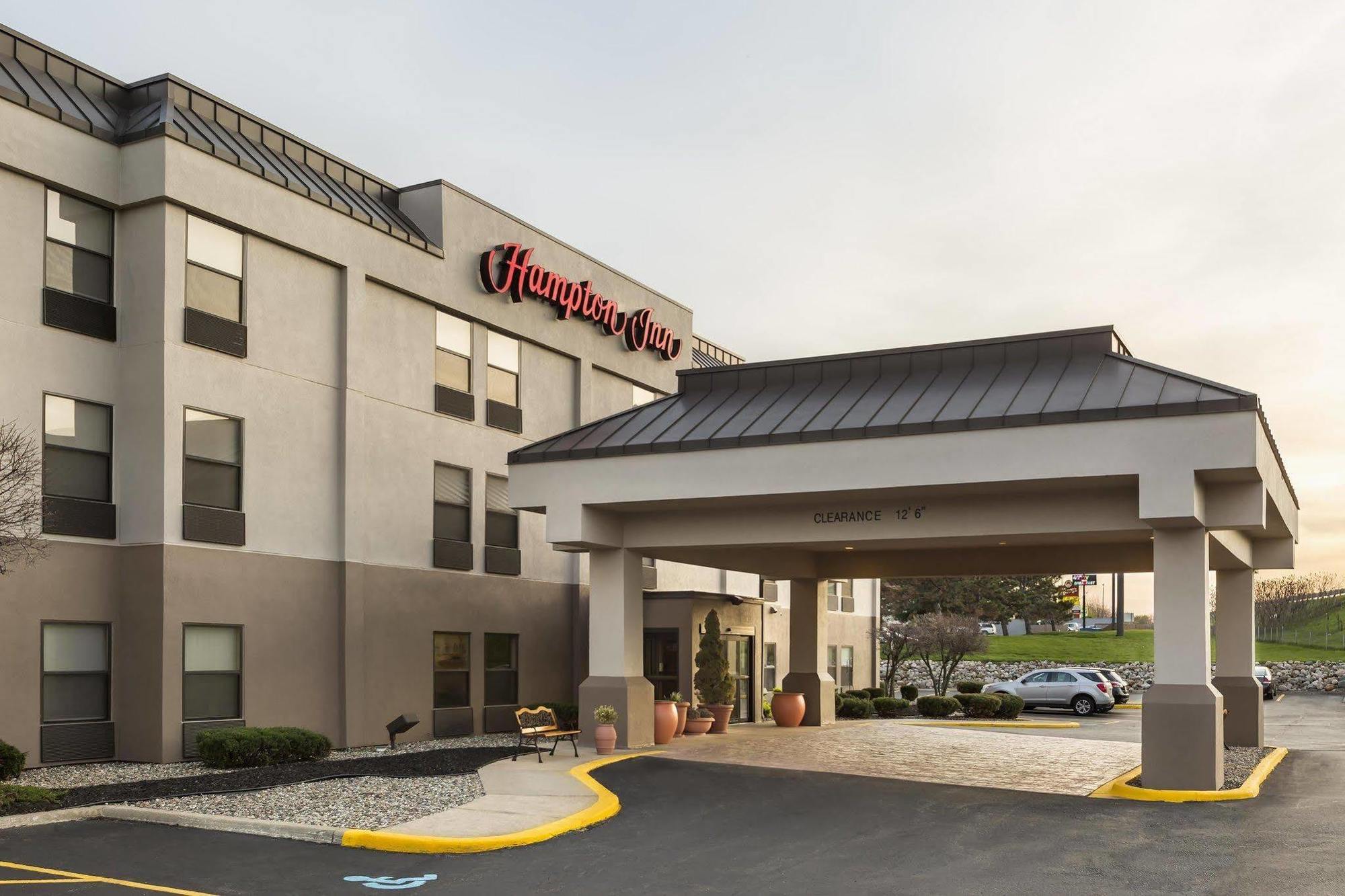 Hampton Inn Battle Creek Bagian luar foto